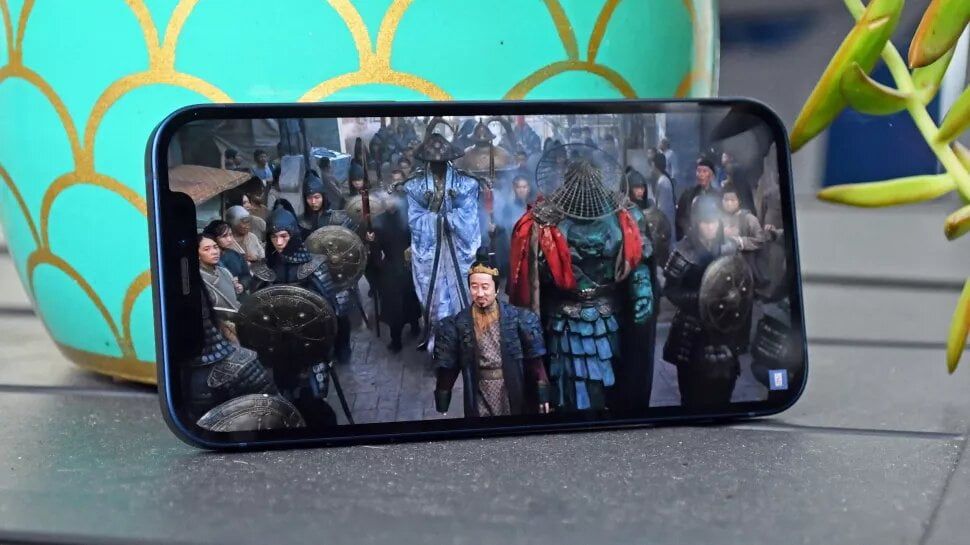 iPhone 12 OLED Display